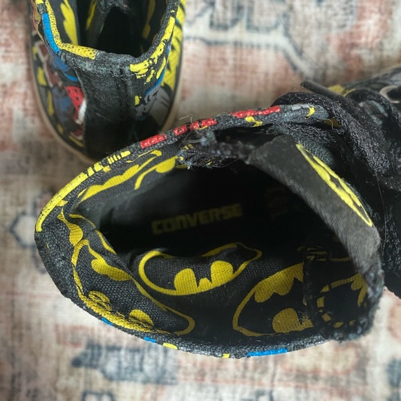 Converse x Batman Graphic High-Tops - Picture 5 of 5